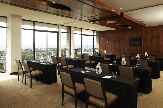 Imagen de los interiores del Hotel La Jolla Curio Collection By Hilton. Foto 13