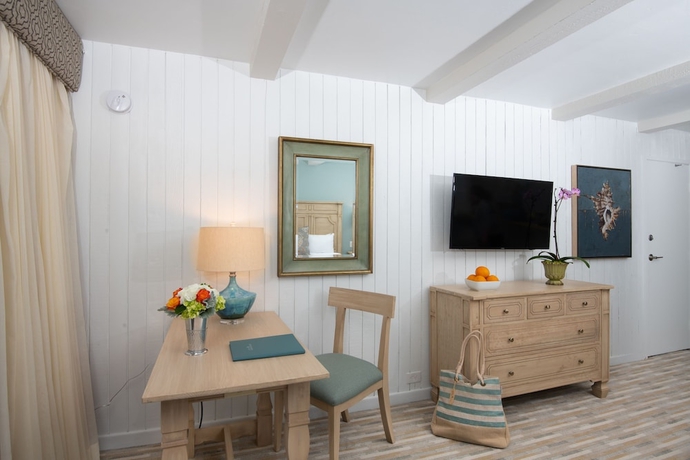 Imagen de la habitación del Hotel La Jolla Shores. Foto 3