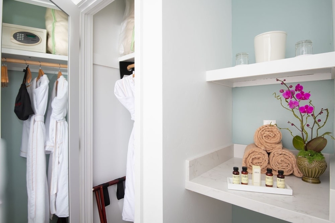 Imagen de la habitación del Hotel La Jolla Shores. Foto 7