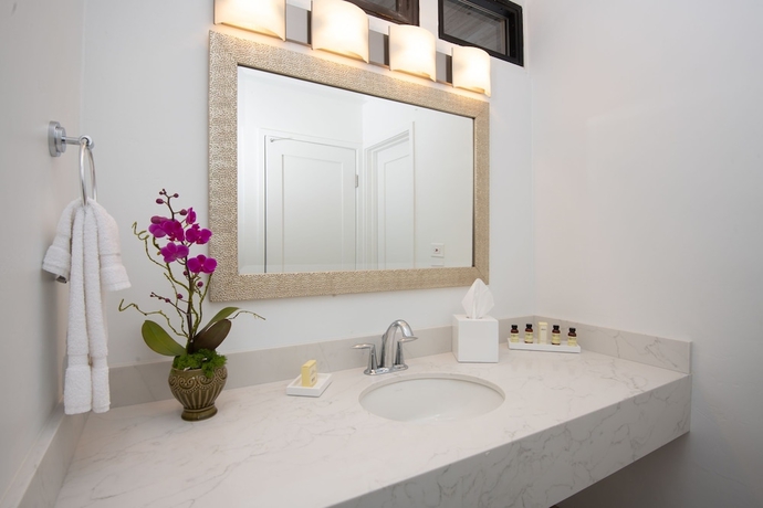 Imagen de la habitación del Hotel La Jolla Shores. Foto 11