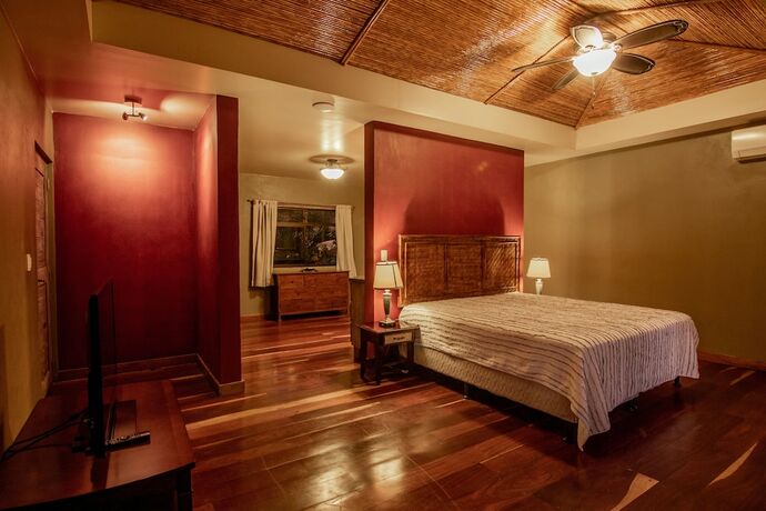 Imagen de la habitación del Hotel La Jolla de Guasacate. Foto 16