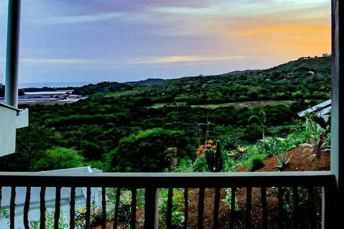 Imagen general del Hotel La Jolla de Guasacate. Foto 10