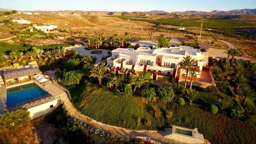 Imagen de los exteriores del Hotel La Joya de Aguamarga - Adults Recommended. Foto 10