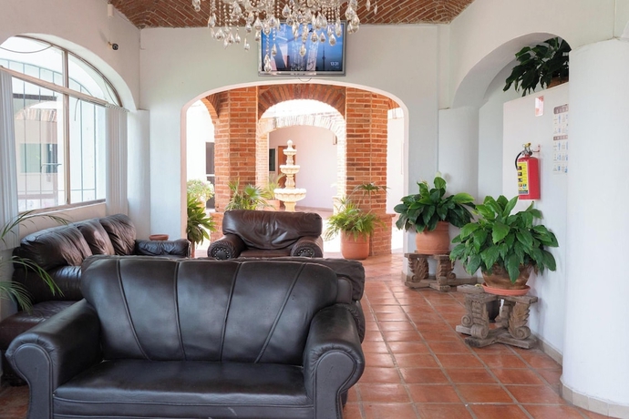 Imagen de los interiores del Hotel La Joya del Lago. Foto 13