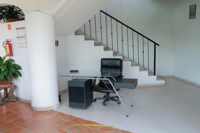 Imagen de los interiores del Hotel La Joya del Lago. Foto 15
