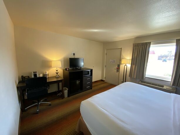 Imagen general del Hotel La Junta Inn. Foto 10