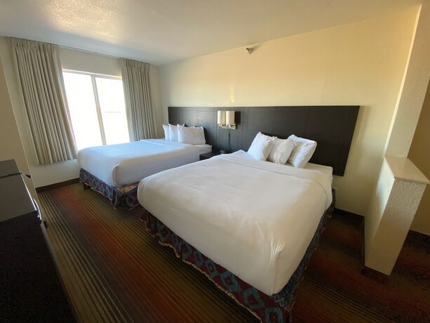 Imagen de la habitación del Hotel La Junta Inn. Foto 19