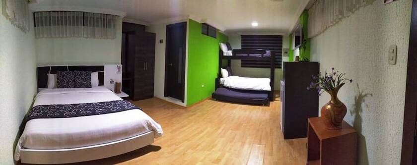 Imagen de la habitación del Hotel La Kapital. Foto 12