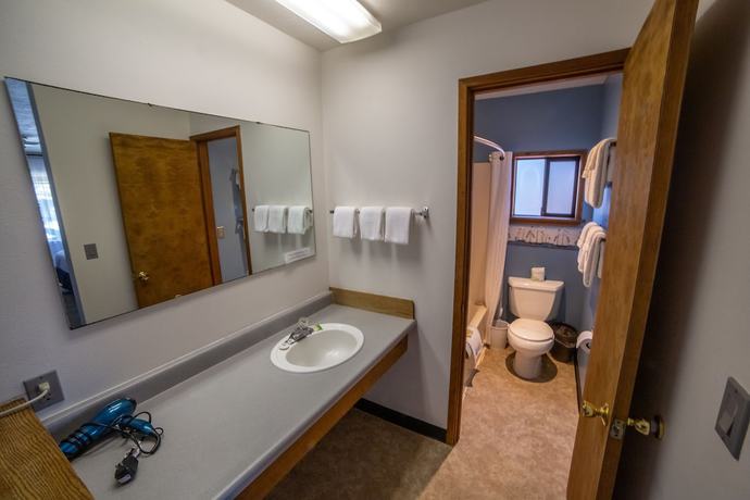 Imagen de la habitación del Hotel La Kris Inn. Foto 10