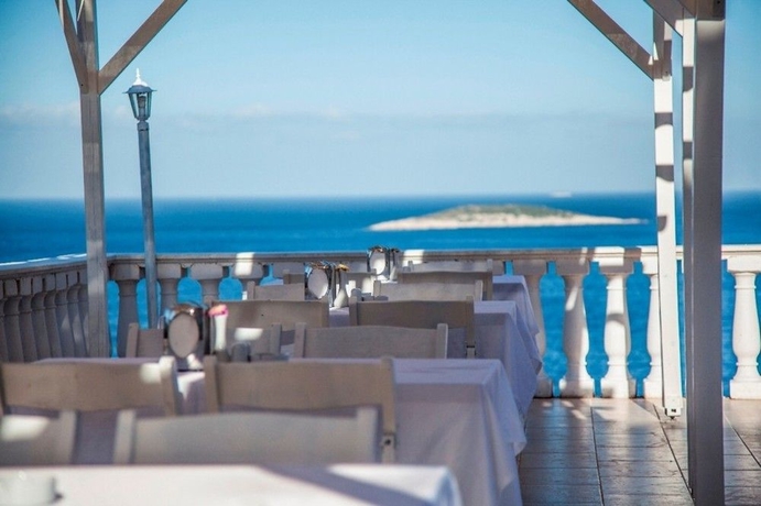 Imagen del bar/restaurante del Hotel La Kumsal. Foto 2