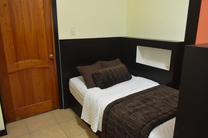 Imagen de la habitación del Hotel La Laguna Galapagos. Foto 16