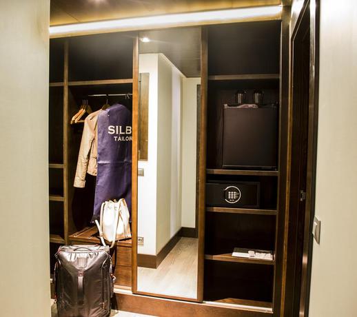 Imagen de la habitación del Hotel La Laguna Gran Hotel. Foto 10