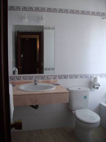 Imagen de la habitación del Hotel La Lancha. Foto 8