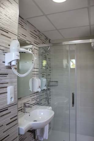 Imagen de la habitación del Hotel La Lanzada. Foto 12