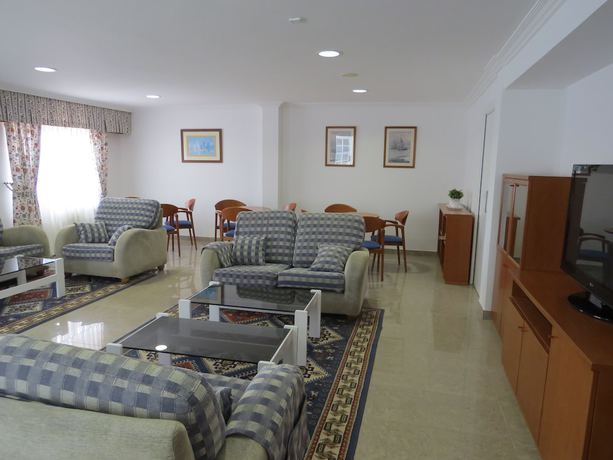 Imagen de los interiores del Hotel La Lanzada. Foto 18