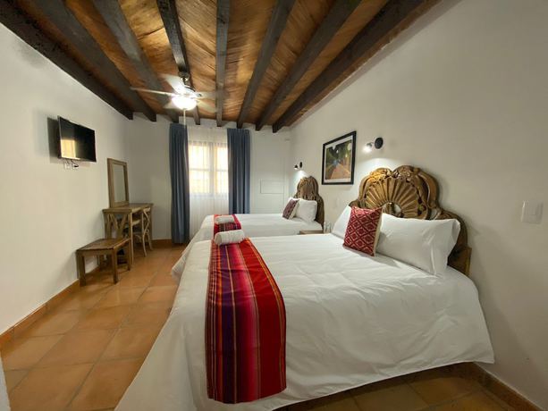 Imagen de la habitación del Hotel La Lejona. Foto 8