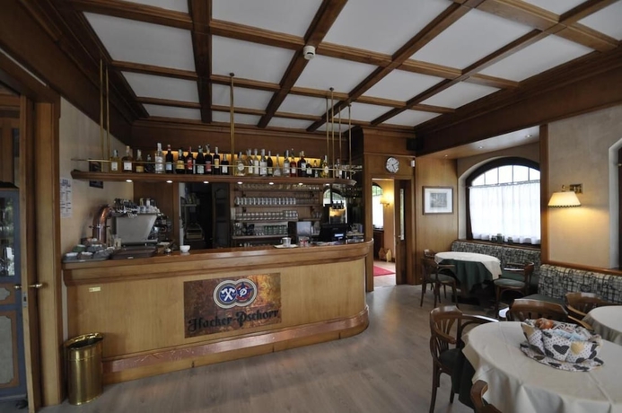 Imagen del bar/restaurante del Hotel La Lepre Bianca. Foto 2