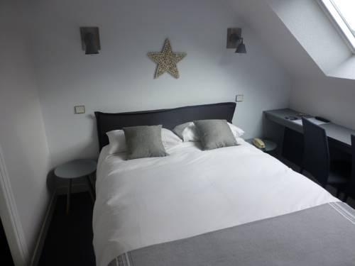 Imagen de la habitación del Hotel La Licorne, Carnac. Foto 5
