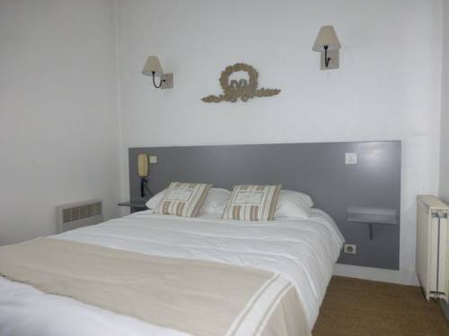Imagen de la habitación del Hotel La Licorne, Carnac. Foto 11