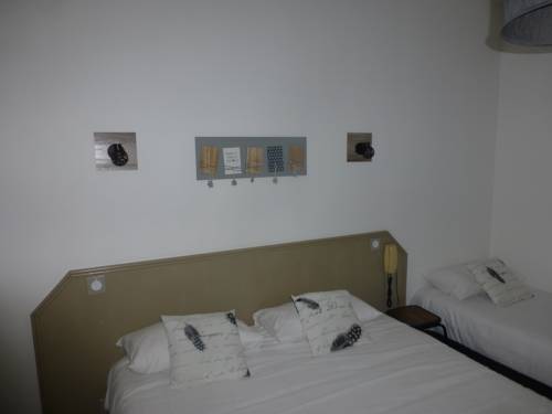 Imagen de la habitación del Hotel La Licorne, Carnac. Foto 14