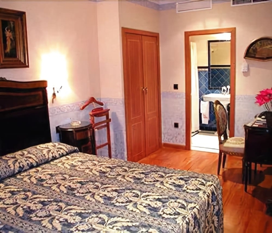 Imagen de la habitación del Hotel La Llave De La Judería. Foto 6