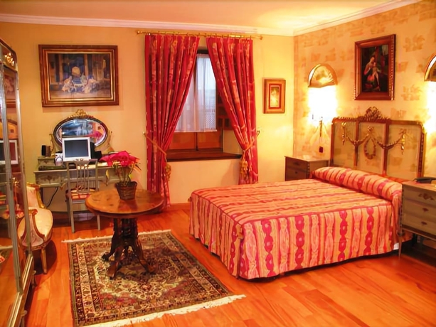 Imagen de la habitación del Hotel La Llave De La Judería. Foto 11