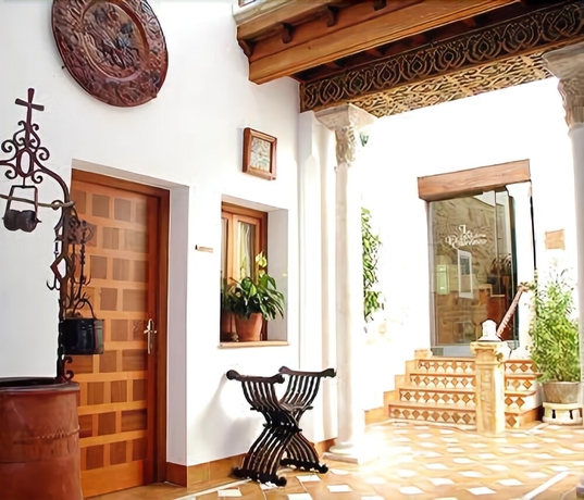 Imagen de los interiores del Hotel La Llave De La Judería. Foto 16