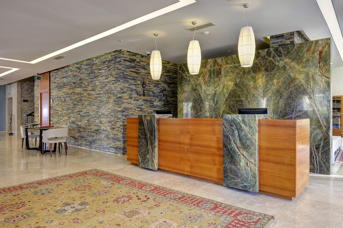 Imagen de los interiores del Hotel La Local Suites and Spa. Foto 13
