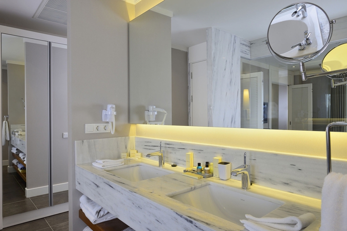 Imagen de la habitación del Hotel La Local Suites and Spa. Foto 6