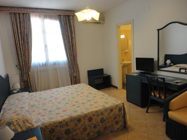 Imagen de la habitación del Hotel La Locanda Azzurra. Foto 12