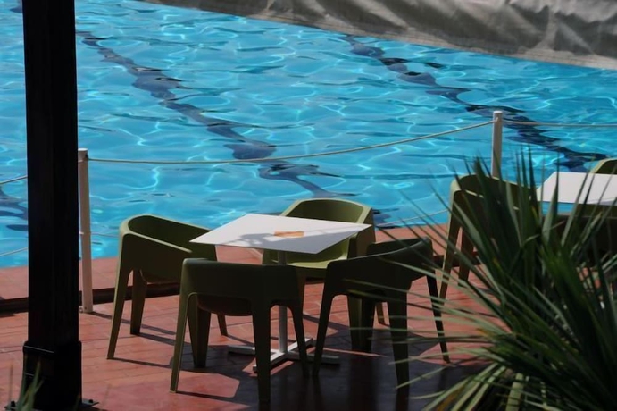 Imagen de la piscina del Hotel La Locanda Azzurra. Foto 16