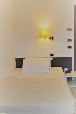 Imagen de la habitación del Hotel La Locanda, Cadrezzate. Foto 2