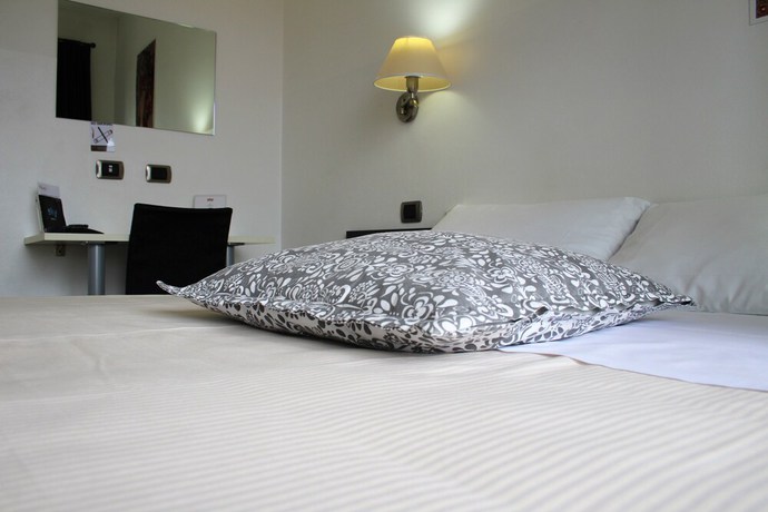 Imagen de la habitación del Hotel La Locanda, Cadrezzate. Foto 3