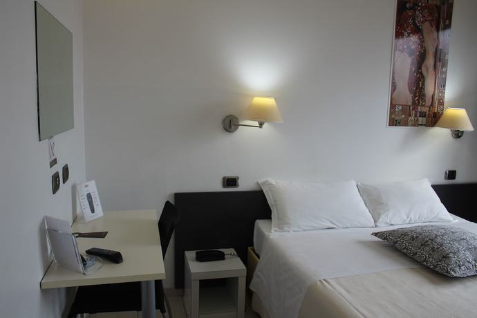 Imagen de la habitación del Hotel La Locanda, Cadrezzate. Foto 14