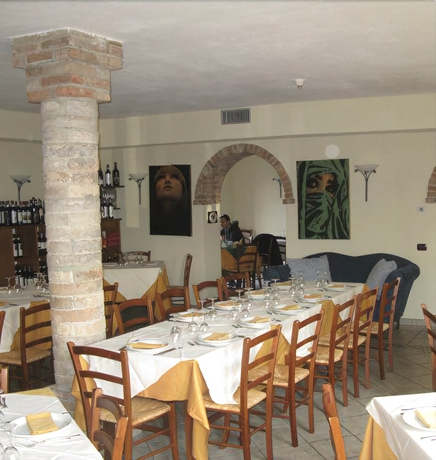 Imagen del bar/restaurante del Hotel La Locanda Del Nocciolo. Foto 2