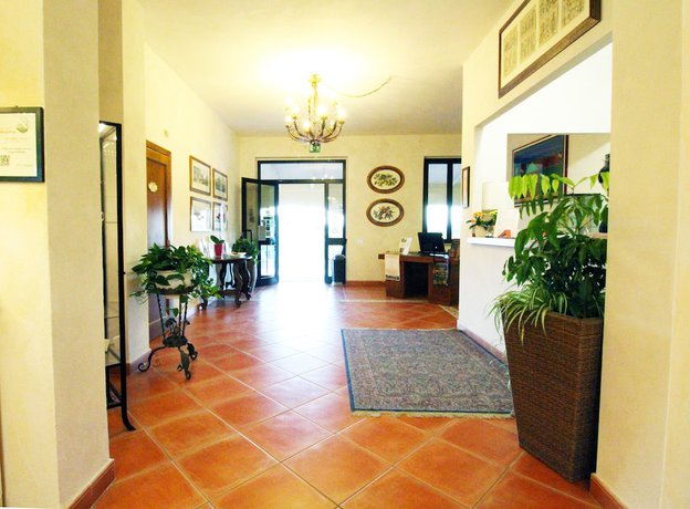 Imagen de los interiores del Hotel La Loggia Villa Gloria - Adults Only. Foto 19