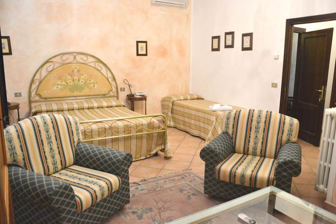 Imagen de la habitación del Hotel La Loggia Villa Gloria - Adults Only. Foto 16