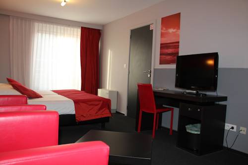 Imagen de la habitación del Hotel La Louve. Foto 8