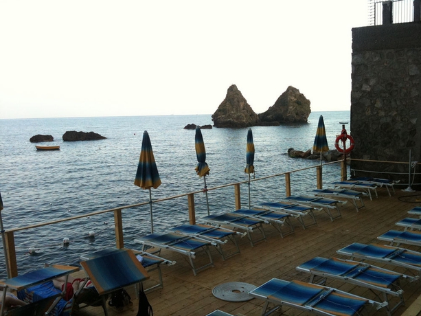 Imagen de los exteriores del Hotel La Lucertola. Foto 7