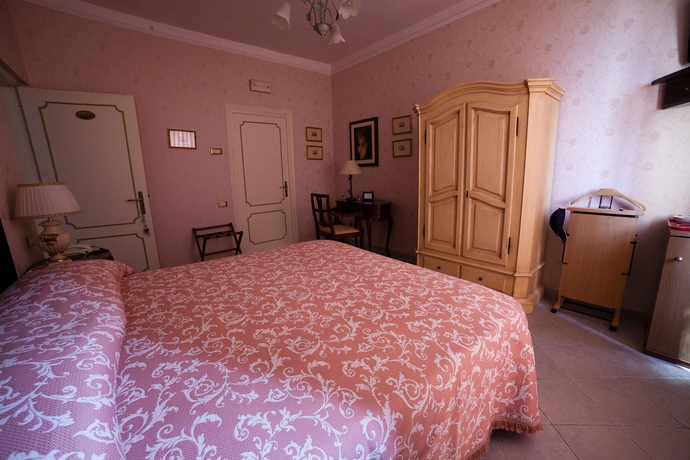 Imagen de la habitación del Hotel La Luma. Foto 10