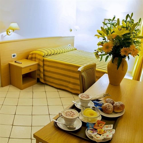 Imagen de la habitación del Hotel La Luna, Barano d'Ischia. Foto 7