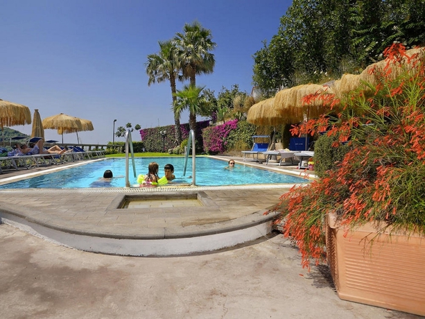 Imagen de la piscina del Hotel La Luna, Barano d'Ischia. Foto 17