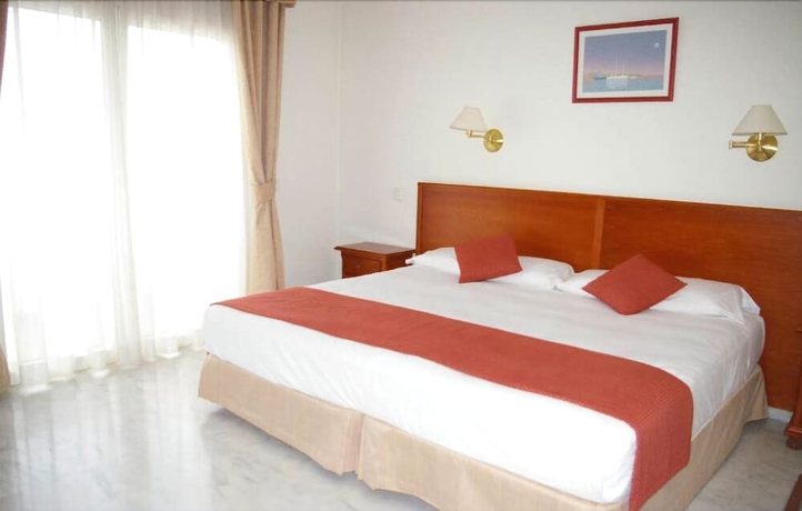 Imagen de la habitación del Hotel La Luna Blanca. Foto 5