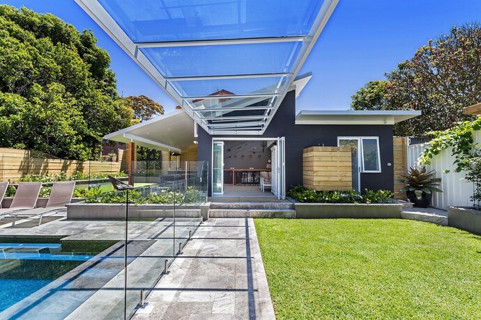 Imagen de los exteriores del Hotel La Luna - Shoal Bay. Foto 18