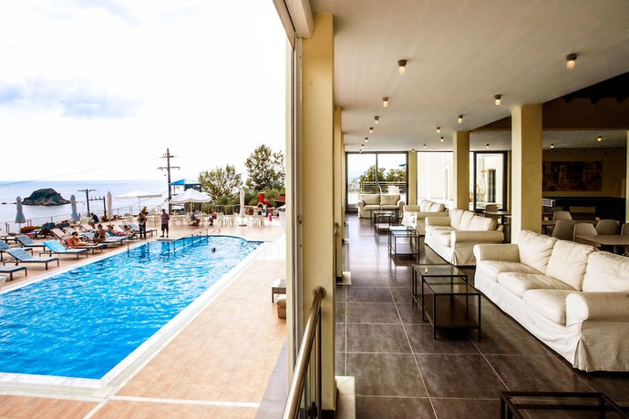 Imagen de los interiores del Hotel La Luna, Troulos. Foto 16