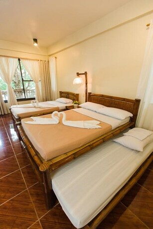 Imagen de la habitación del Hotel La Luz Beach Resort. Foto 36