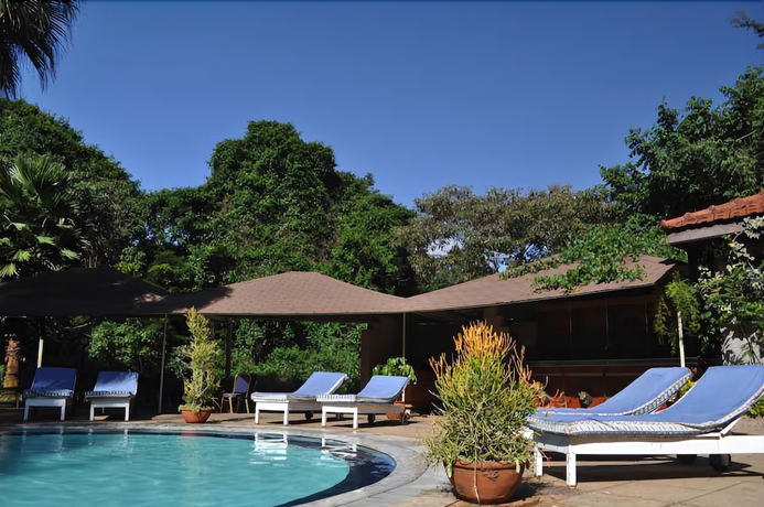 Imagen de la piscina del Hotel La Mada. Foto 18