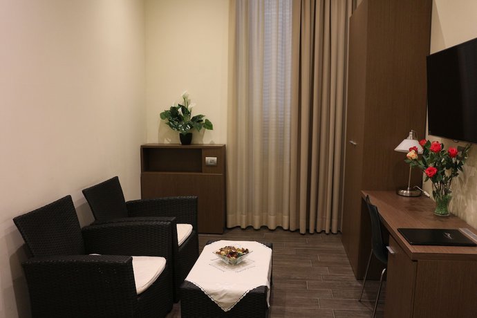 Imagen de la habitación del Hotel La Madonnina, Milán. Foto 4