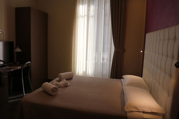 Imagen de la habitación del Hotel La Madonnina, Milán. Foto 6