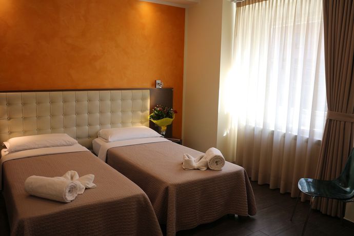 Imagen de la habitación del Hotel La Madonnina, Milán. Foto 18